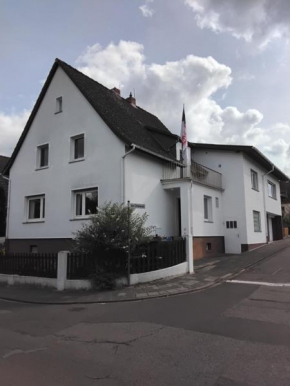 Schönes Zimmer im Einfamilienhaus